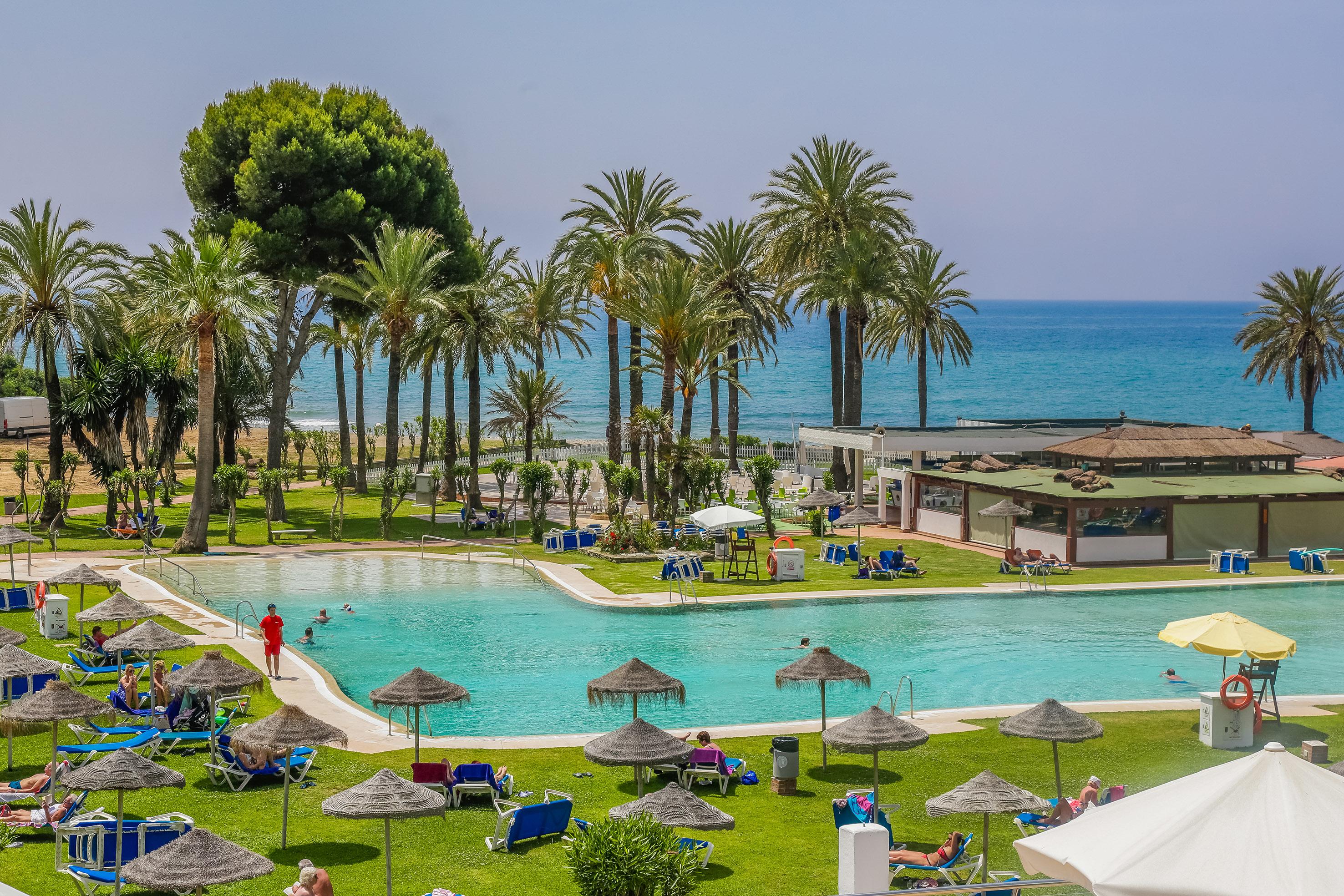 Sol Marbella Estepona Atalaya Park Extérieur photo
